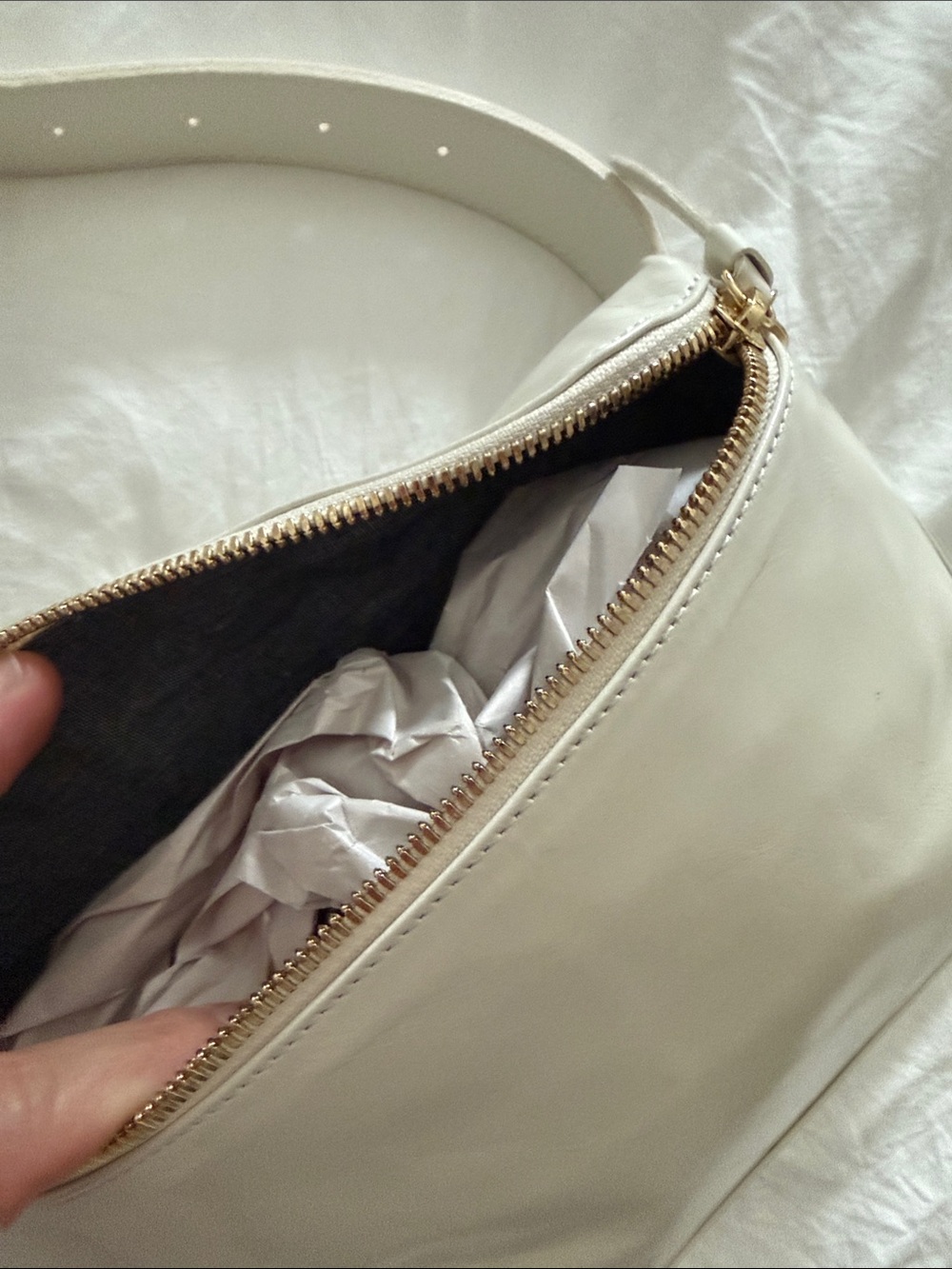 Clare V White Leather Crossbody Belt Bag with Gold Zipper - Picture 6 of 9